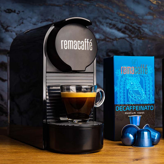 Aparat de cafea REMACAFÉ Alfa Slim, set cu 200 de capsule